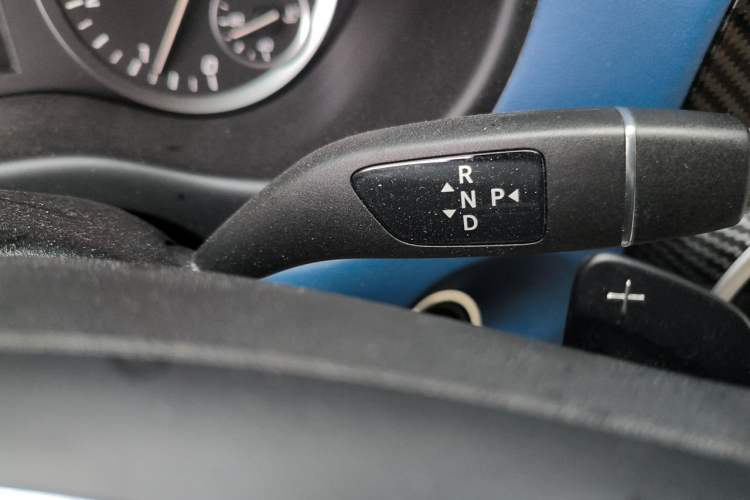 Used Mercedes-Benz Vito 2021 2.0T Business Version 7 Seats Gear Lever