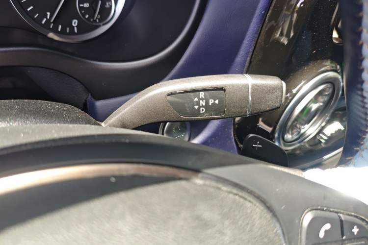 Used Mercedes-Benz Vito 2021 2.0T Business Version 7 Seats Gear Lever