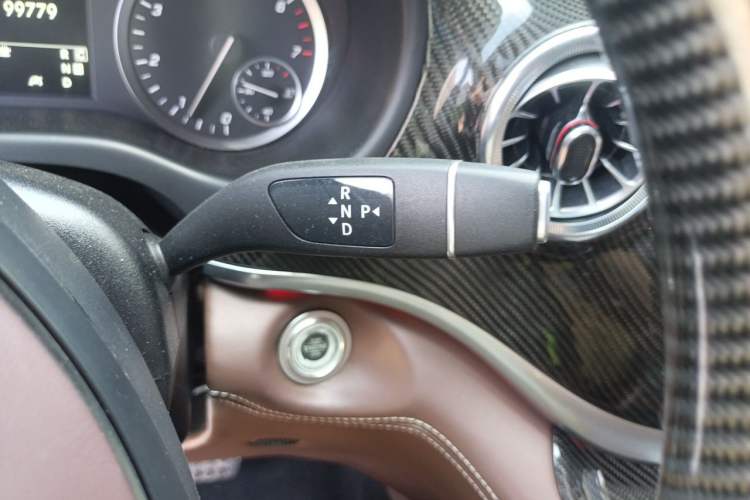 Used Mercedes-Benz Vito 2021 2.0T Business Version 7 Seats Gear Lever