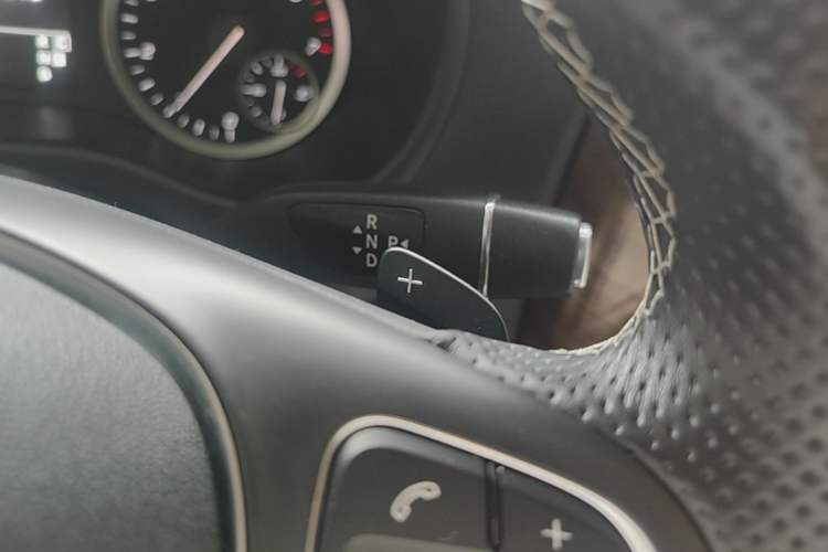 Used Mercedes-Benz Vito 2021 2.0T Business Version 7 Seats Gear Lever