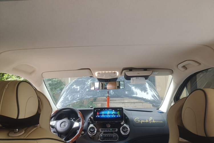 Used Mercedes-Benz Vito 2021 2.0T Elite Version 7 Seats Headliner