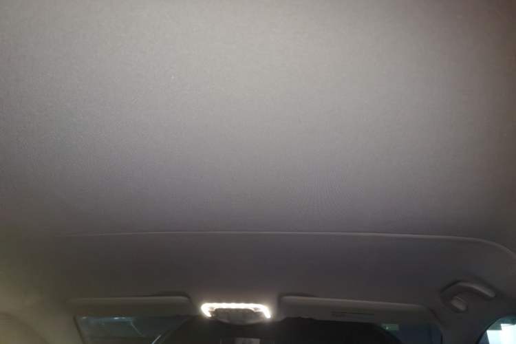 Used Mercedes-Benz Vito 2021 2.0T Elite Version 7 Seats Headliner