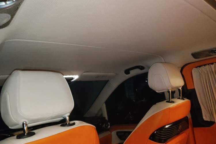 Used Mercedes-Benz Vito 2021 2.0T Business Version 7 Seats Headliner