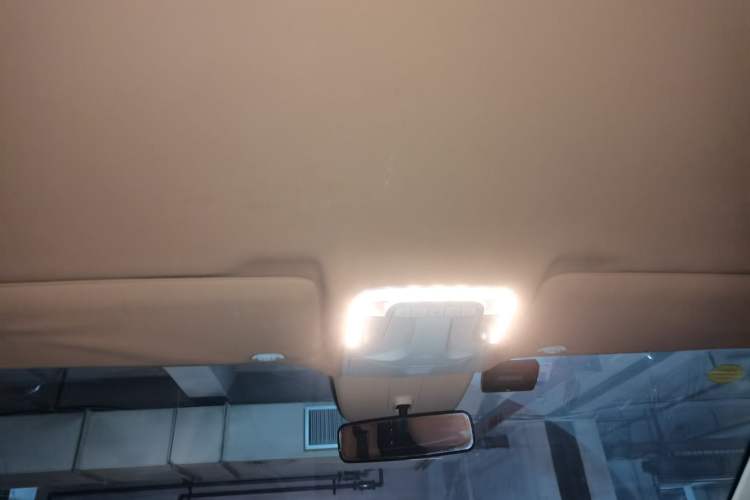 Used Mercedes-Benz Vito 2021 2.0T Business Version 7 Seats Headliner