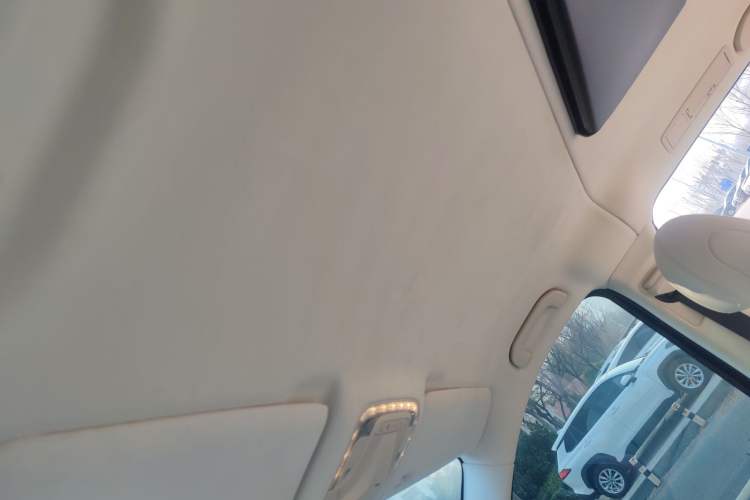 Used Mercedes-Benz Vito 2021 2.0T Elite Version 7 Seats Headliner