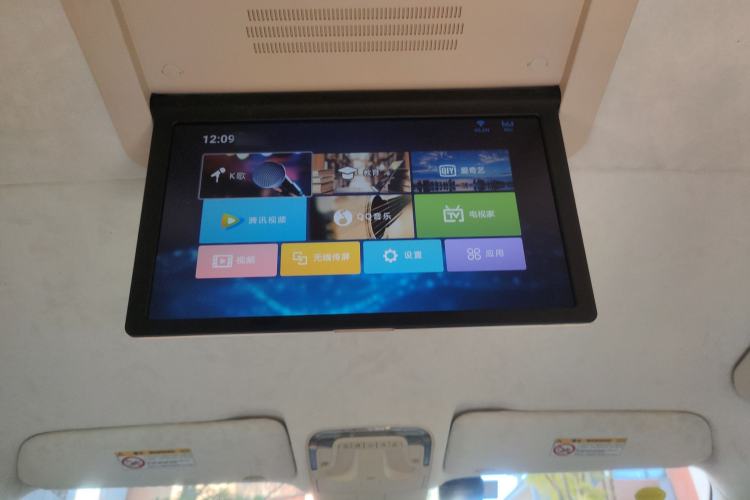 Used Mercedes-Benz Vito 2021 2.0T Elite Version 7 Seats Headliner