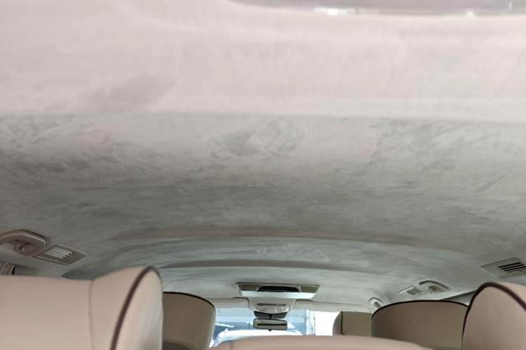 Used Mercedes-Benz Vito 2021 2.0T Elite Version 7 Seats Headliner