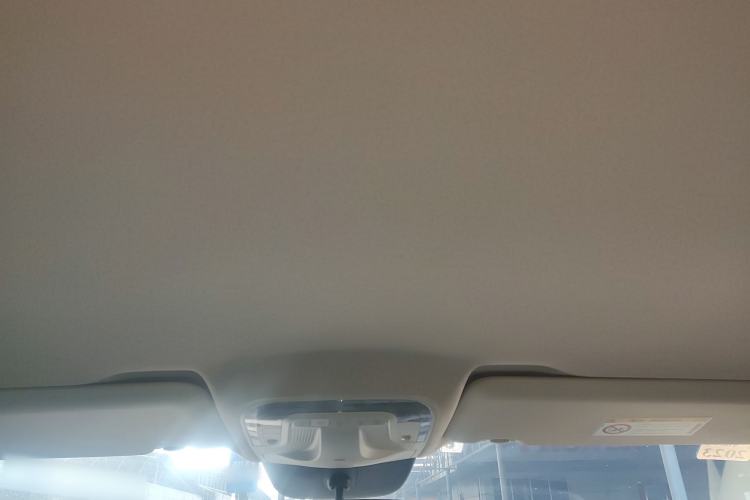 Used Mercedes-Benz Vito 2021 2.0T Elite Version 7 Seats Headliner