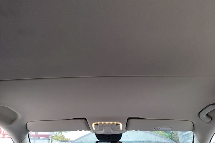 Used Mercedes-Benz Vito 2021 2.0T Elite Version 7 Seats Headliner