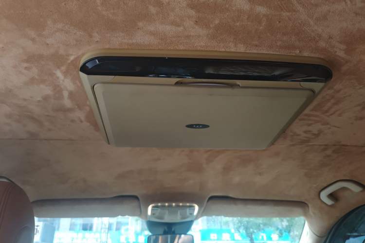 Used Mercedes-Benz Vito 2021 2.0T Business Version 7 Seats Headliner