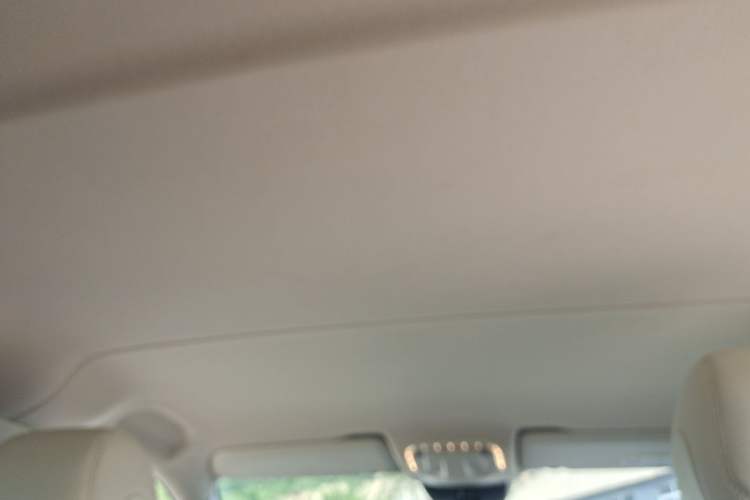 Used Mercedes-Benz Vito 2021 2.0T Elite Version 7 Seats Headliner