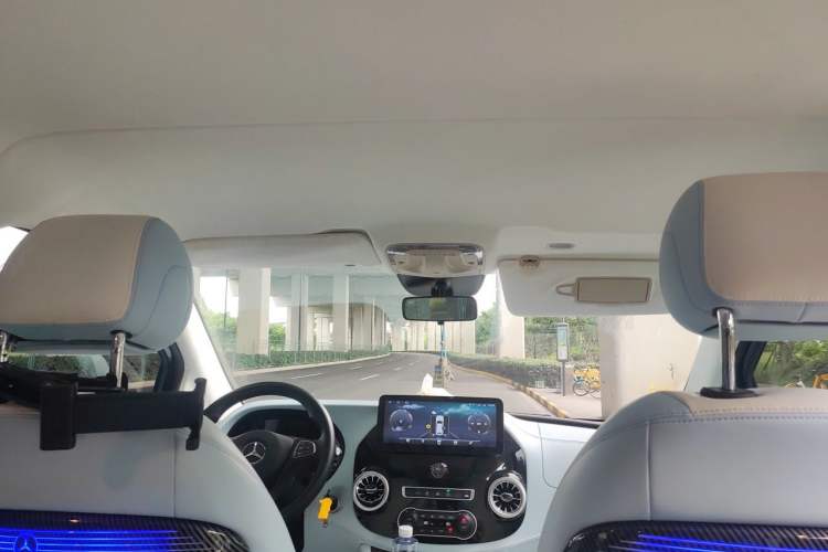Used Mercedes-Benz Vito 2021 2.0T Elite Version 7 Seats Headliner