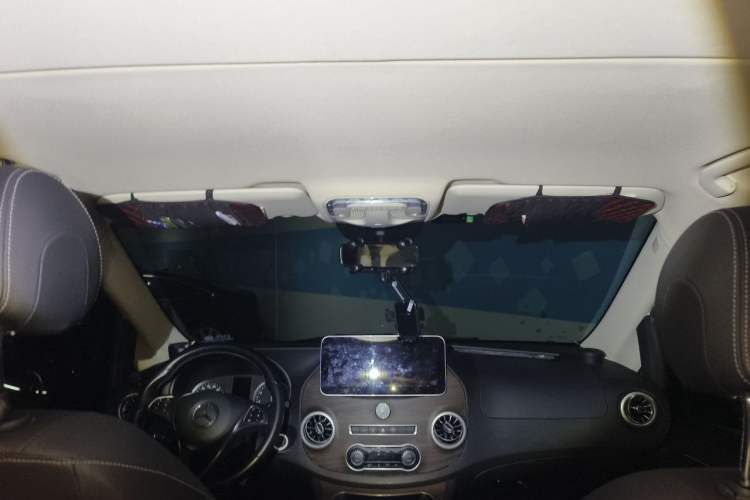 Used Mercedes-Benz Vito 2021 2.0T Business Version 7 Seats Headliner