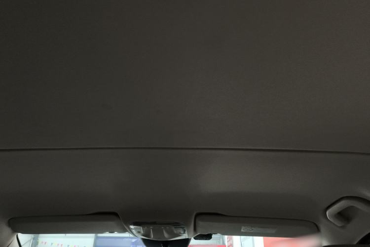 Used Mercedes-Benz Vito 2021 2.0T Elite Version 7 Seats Headliner