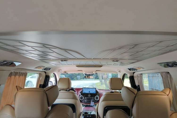 Used Mercedes-Benz Vito 2021 2.0T Business Version 7 Seats Headliner
