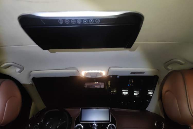 Used Mercedes-Benz Vito 2021 2.0T Business Version 7 Seats Headliner