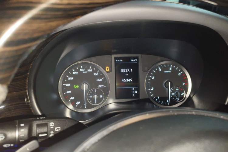 Used Mercedes-Benz Vito 2021 2.0T Business Version 7 Seats Instrument Cluster