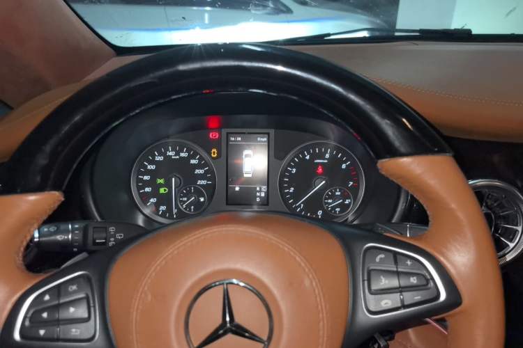 Used Mercedes-Benz Vito 2021 2.0T Elite Version 7 Seats Instrument Cluster