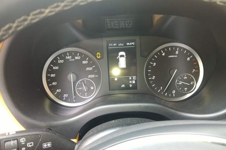 Used Mercedes-Benz Vito 2021 2.0T Business Version 7 Seats Instrument Cluster