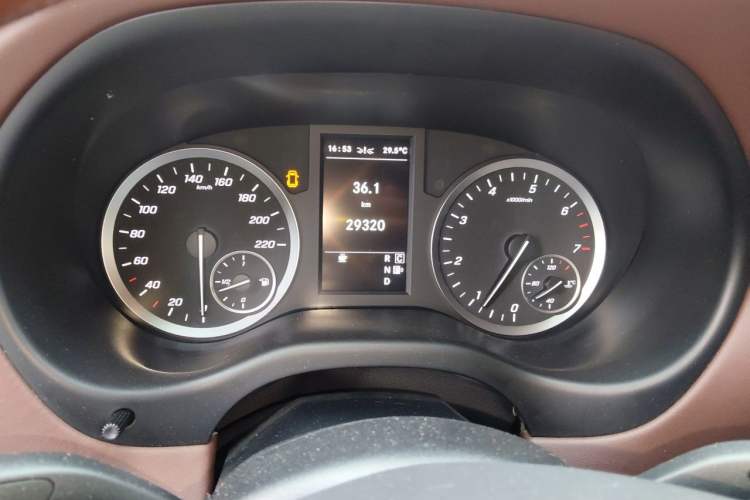 Used Mercedes-Benz Vito 2021 2.0T Business Version 7 Seats Instrument Cluster