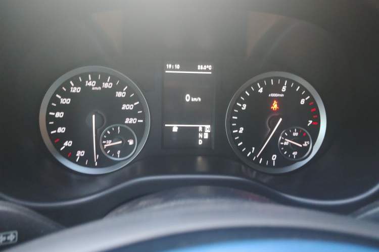 Used Mercedes-Benz Vito 2021 2.0T Elite Version 7 Seats Instrument Cluster