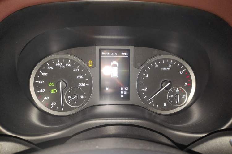 Used Mercedes-Benz Vito 2021 2.0T Elite Version 7 Seats Instrument Cluster
