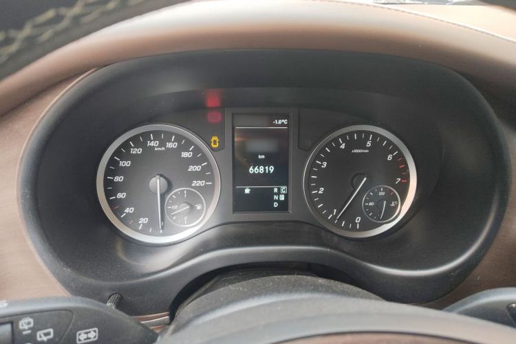 Used Mercedes-Benz Vito 2021 2.0T Business Version 7 Seats Instrument Cluster
