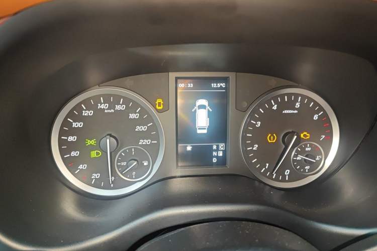 Used Mercedes-Benz Vito 2021 2.0T Elite Version 7 Seats Instrument Cluster