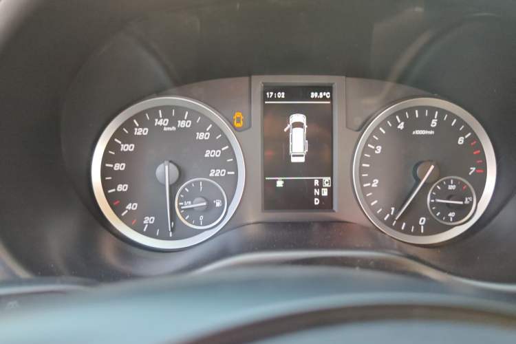 Used Mercedes-Benz Vito 2021 2.0T Elite Version 7 Seats Instrument Cluster