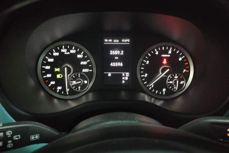 Used Mercedes-Benz Vito 2021 2.0T Business Version 7 Seats Instrument Cluster