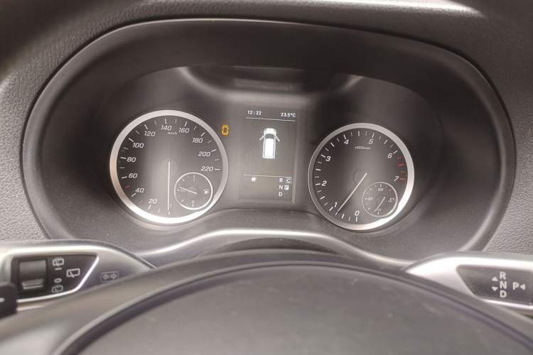 Used Mercedes-Benz Vito 2021 2.0T Elite Version 7 Seats Instrument Cluster