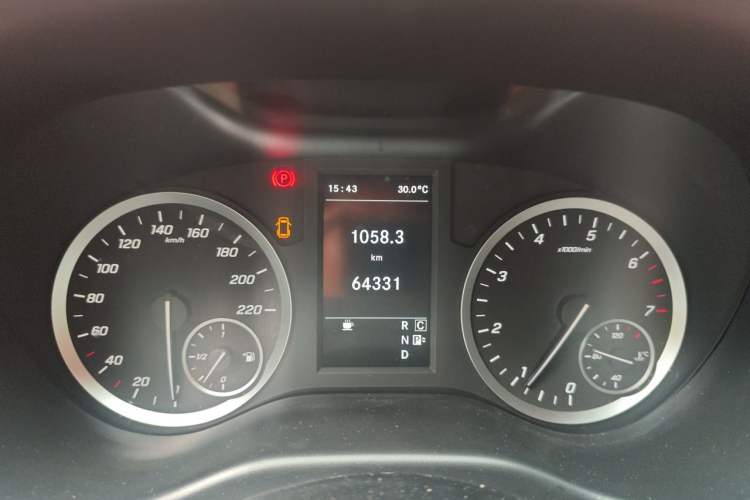 Used Mercedes-Benz Vito  Instrument Cluster