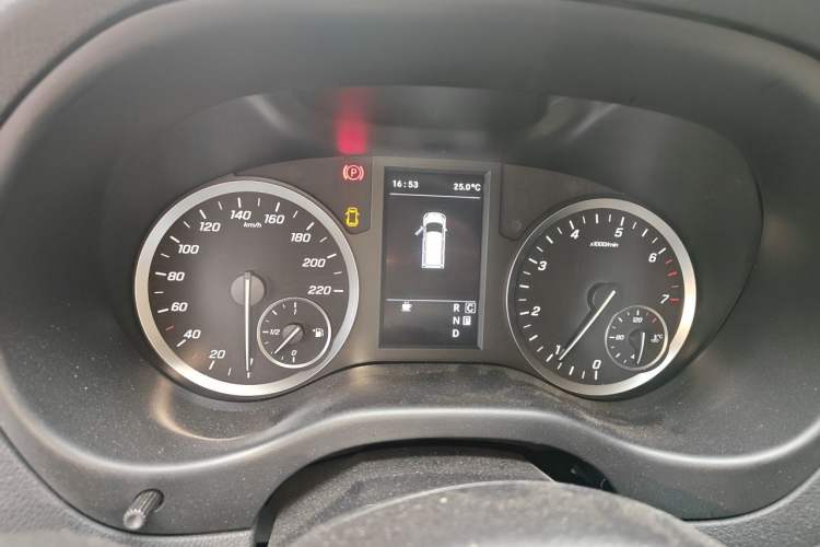 Used Mercedes-Benz Vito 2021 2.0T Elite Version 7 Seats Instrument Cluster