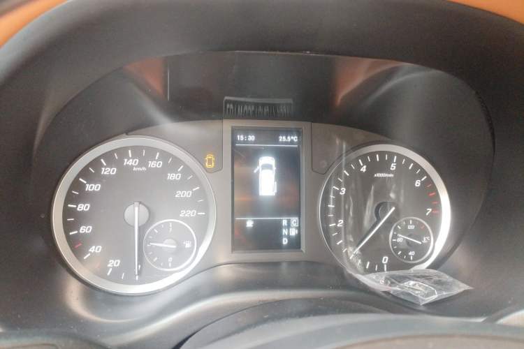 Used Mercedes-Benz Vito 2021 2.0T Elite Version 7 Seats Instrument Cluster