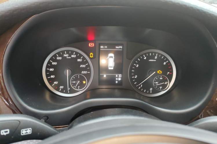 Used Mercedes-Benz Vito 2021 2.0T Elite Version 7 Seats Instrument Cluster