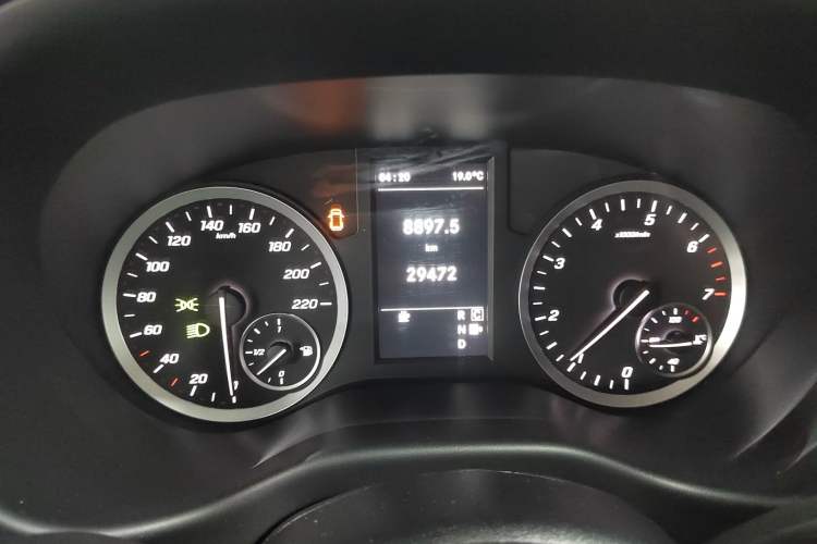 Used Mercedes-Benz Vito 2021 2.0T Elite Version 7 Seats Instrument Cluster