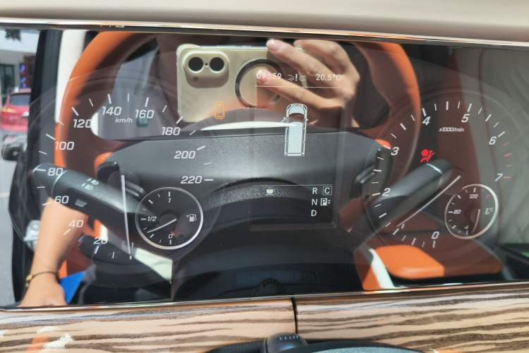 Used Mercedes-Benz Vito 2021 2.0T Business Version 7 Seats Instrument Cluster