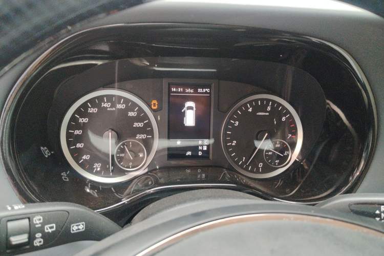 Used Mercedes-Benz Vito 2021 2.0T Business Version 7 Seats Instrument Cluster