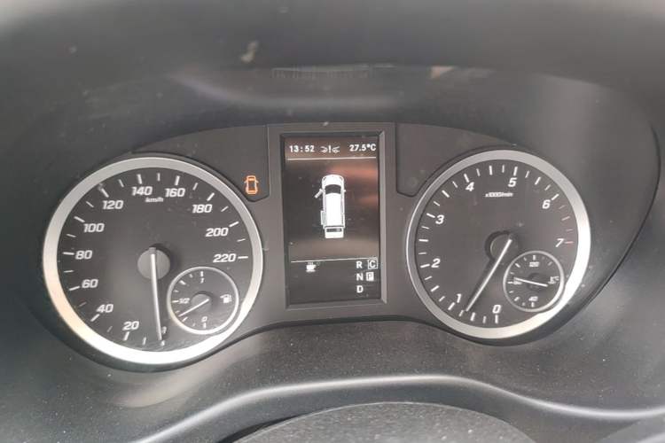 Used Mercedes-Benz Vito 2021 2.0T Business Version 7 Seats Instrument Cluster