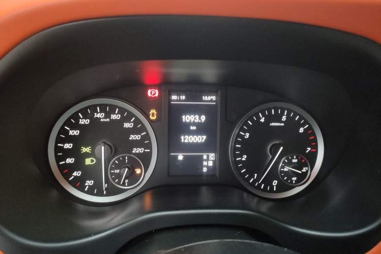 Used Mercedes-Benz Vito 2021 2.0T Elite Version 7 Seats Instrument Cluster