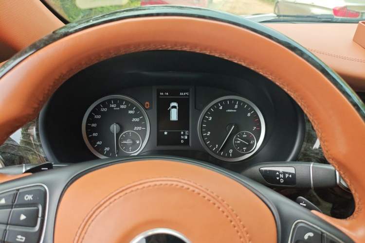 Used Mercedes-Benz Vito 2021 2.0T Elite Version 7 Seats Instrument Cluster