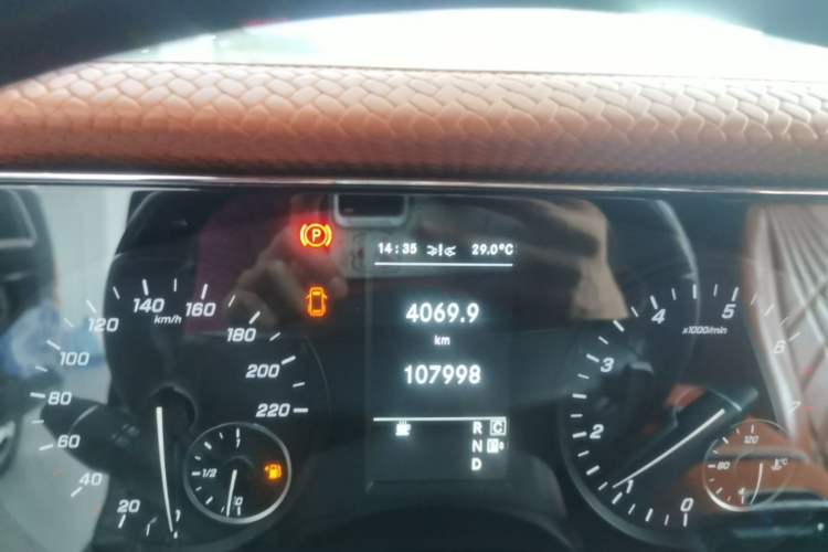 Used Mercedes-Benz Vito 2021 2.0T Business Version 7 Seats Instrument Cluster