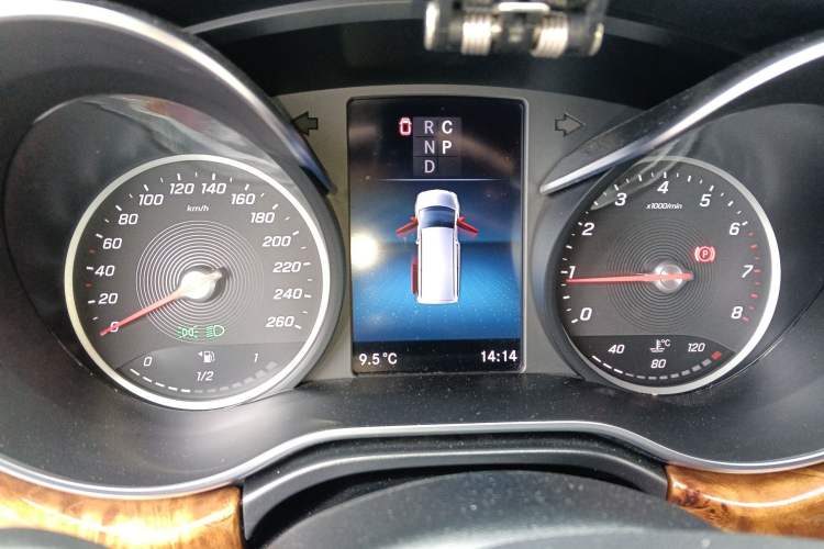 Used Mercedes-Benz Vito 2021 2.0T Business Version 7 Seats Instrument Cluster