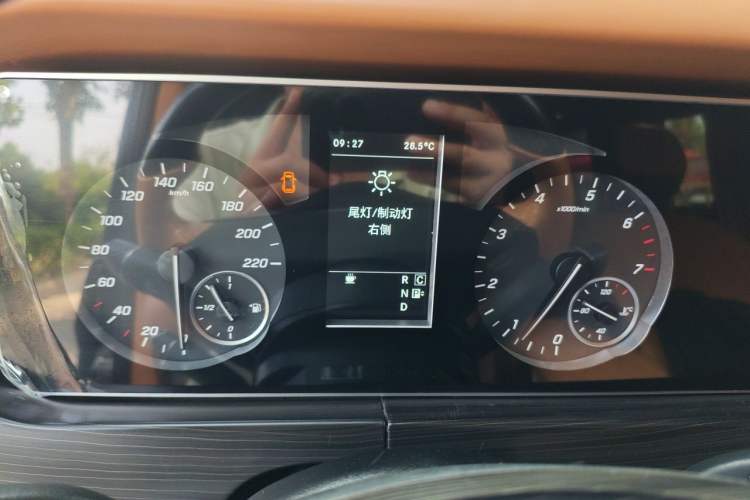 Used Mercedes-Benz Vito 2021 2.0T Elite Version 7 Seats Instrument Cluster