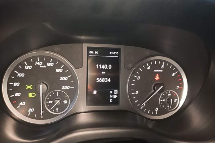 Used Mercedes-Benz Vito 2021 2.0T Elite Version 7 Seats Instrument Cluster