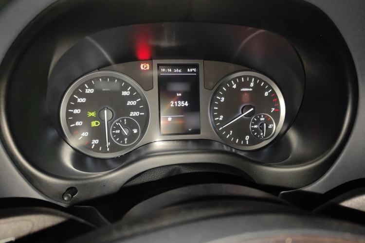 Used Mercedes-Benz Vito 2021 2.0T Business Version 7 Seats Instrument Cluster