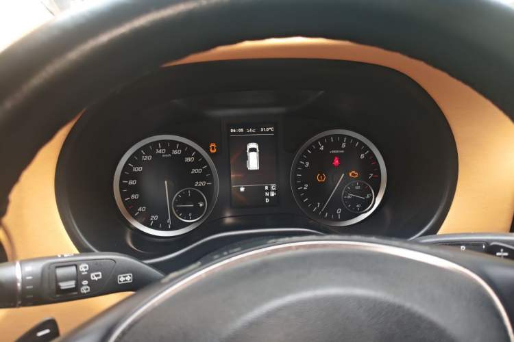 Used Mercedes-Benz Vito 2021 2.0T Business Version 7 Seats Instrument Cluster