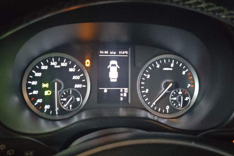 Used Mercedes-Benz Vito 2021 2.0T Business Version 7 Seats Instrument Cluster