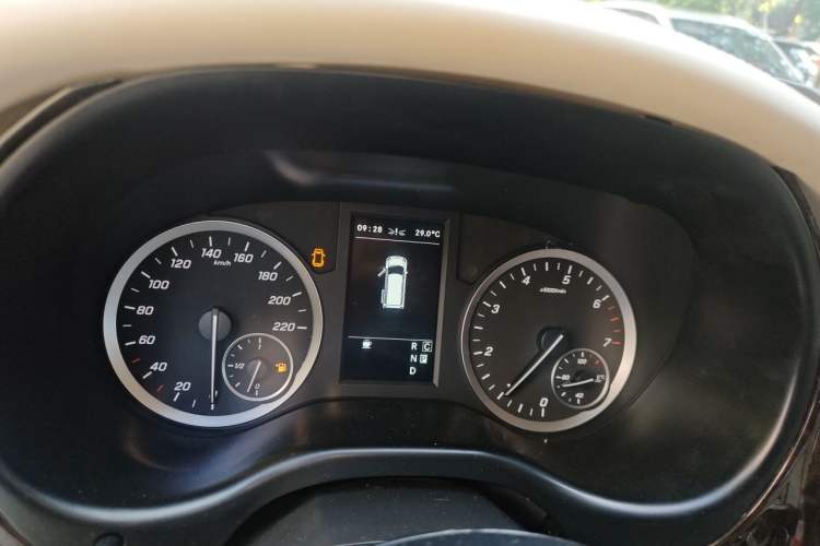Used Mercedes-Benz Vito 2021 2.0T Business Version 7 Seats Instrument Cluster