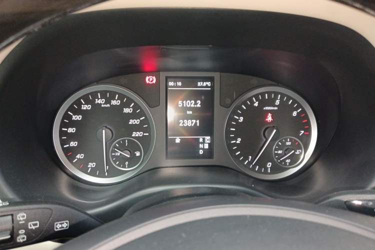Used Mercedes-Benz Vito 2021 2.0T Elite Version 7 Seats Instrument Cluster